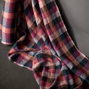 Merchant and Mills Louisiana Check Linen 3/4 Meter + Scraps